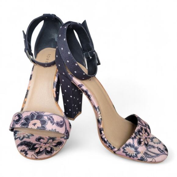 Torrid Paisley Dot Sandals Size 8.5W Ankle Strap Pink Polk Dots - Picture 2 of 12